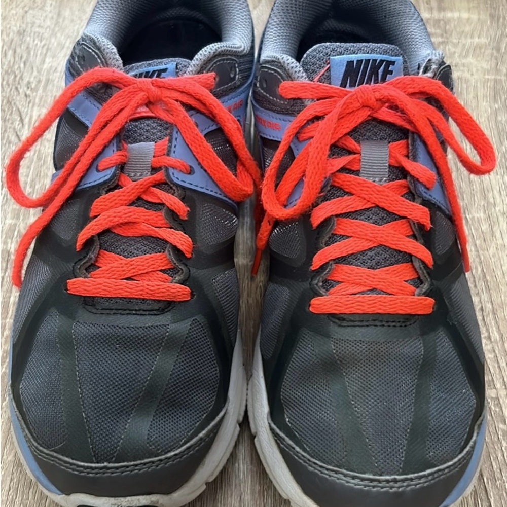 Nike Women’s AirMax, size 6.5